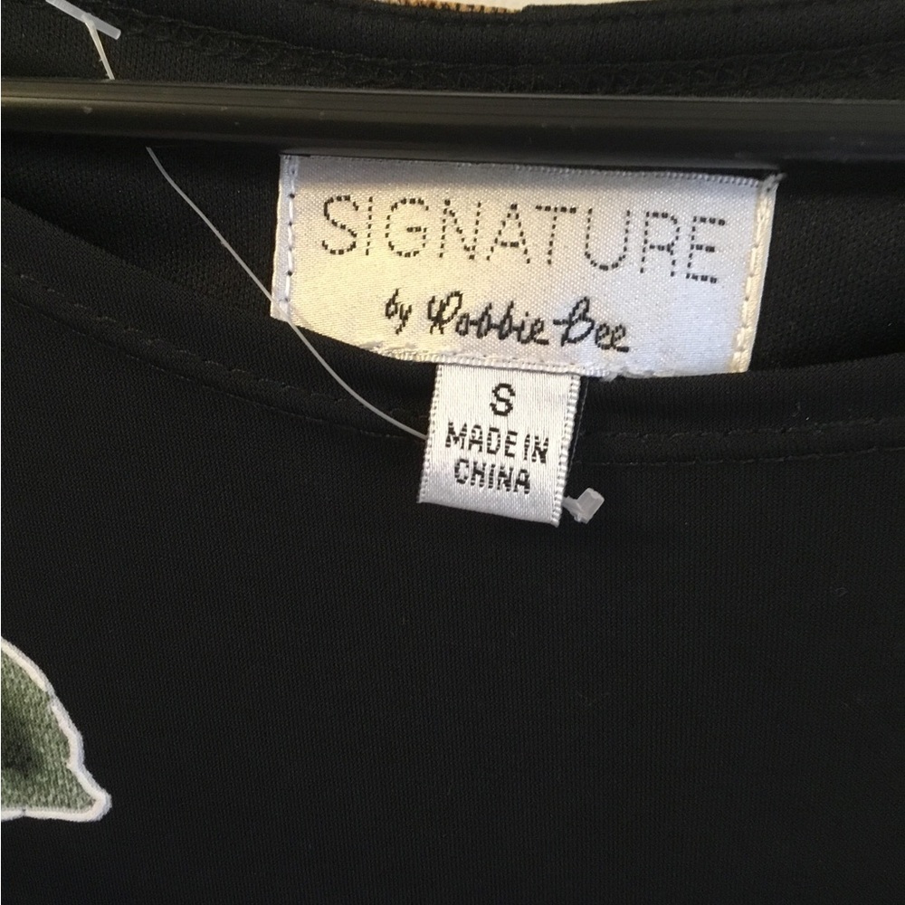 Robbie Bee Black Dress with Gold Floral Pattern Size Small - Picture 4 of 5